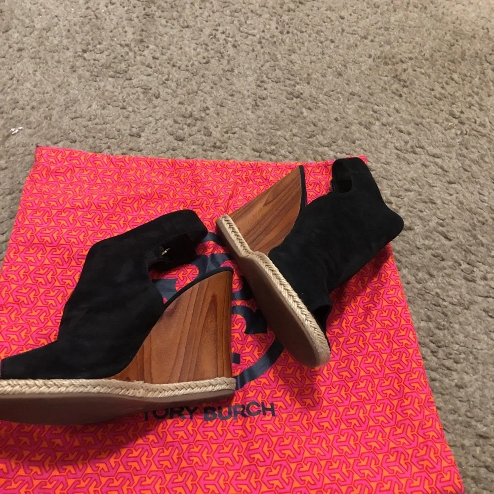Tory Burch Black Suede Peep-Toe Wedge Sandals with Wood-Tone Heel Size 7